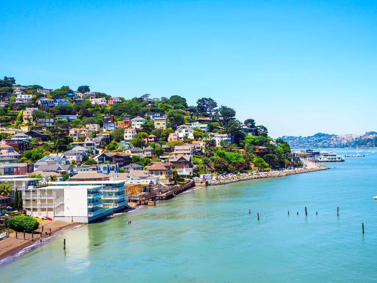 The colorful hillside homes overlooking the calm bay in Sausalito bring to mind the seaside charm of Portofino, Italy.